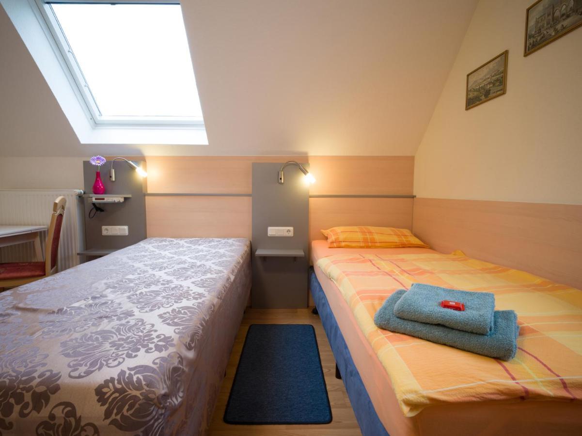 Junipro Haustadt Beckingen